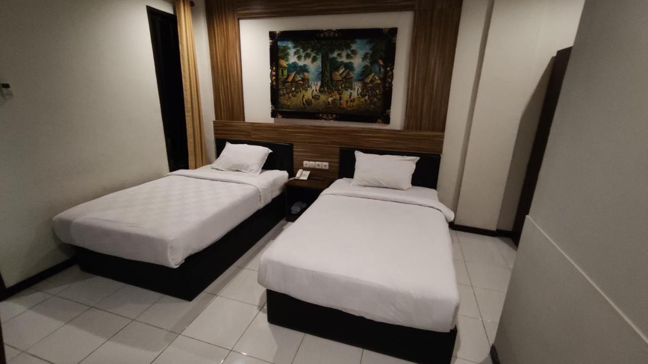 Mirabell Hotel & Convention Hall Malang Exteriér fotografie