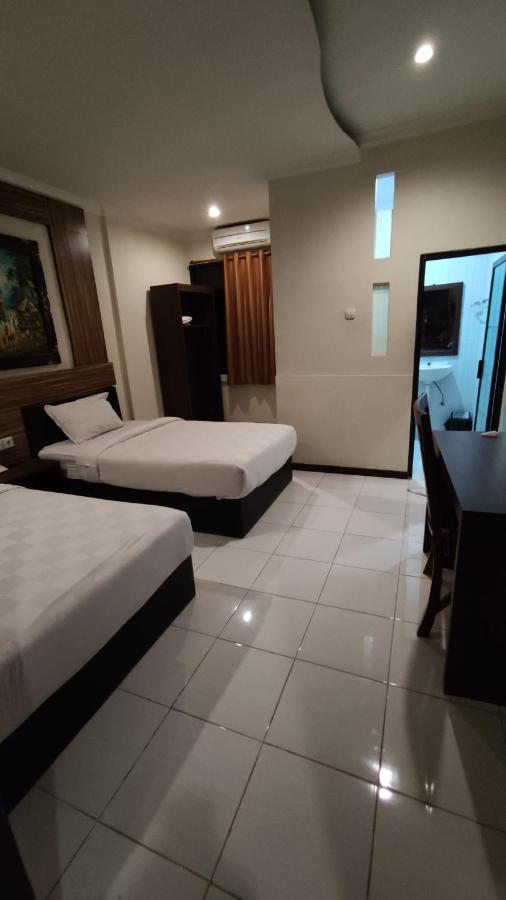 Mirabell Hotel & Convention Hall Malang Exteriér fotografie