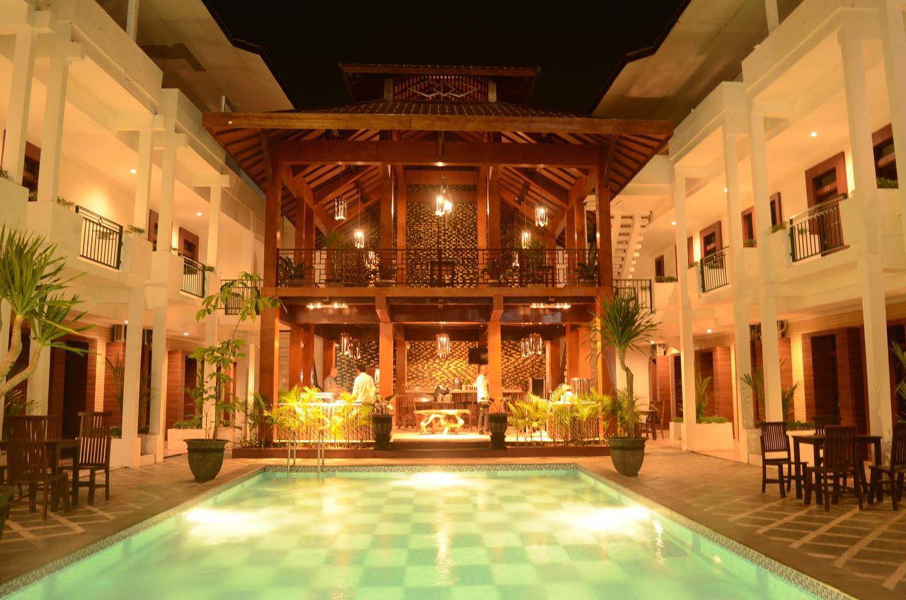 Mirabell Hotel & Convention Hall Malang Exteriér fotografie